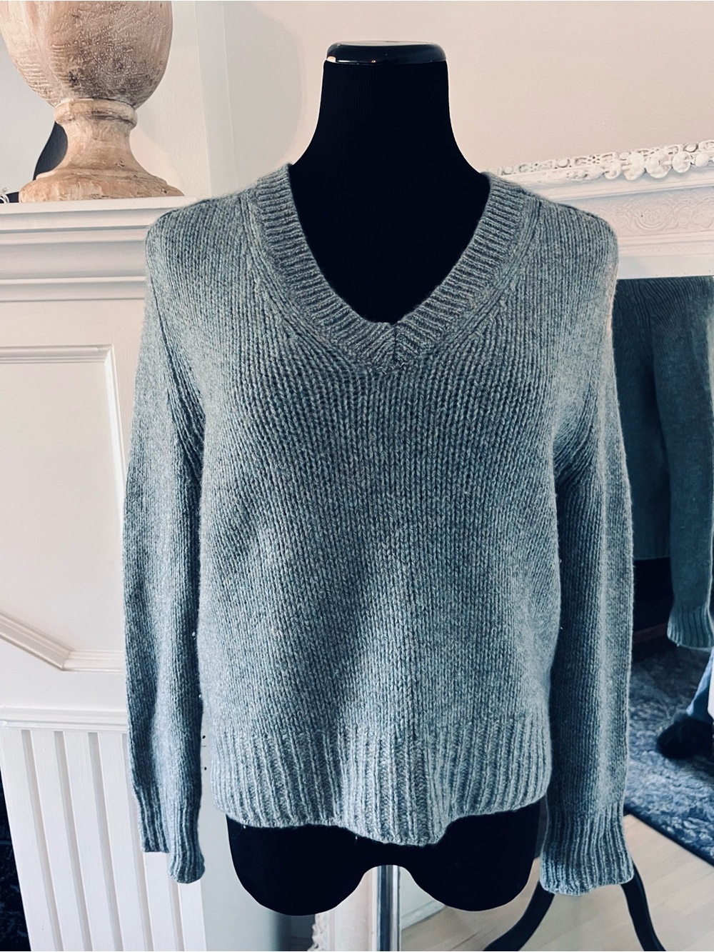 360 Sweater 97% Cashmere in Heather Blue-Grey